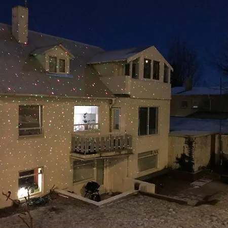 Cozy Free Parking Reikiavik